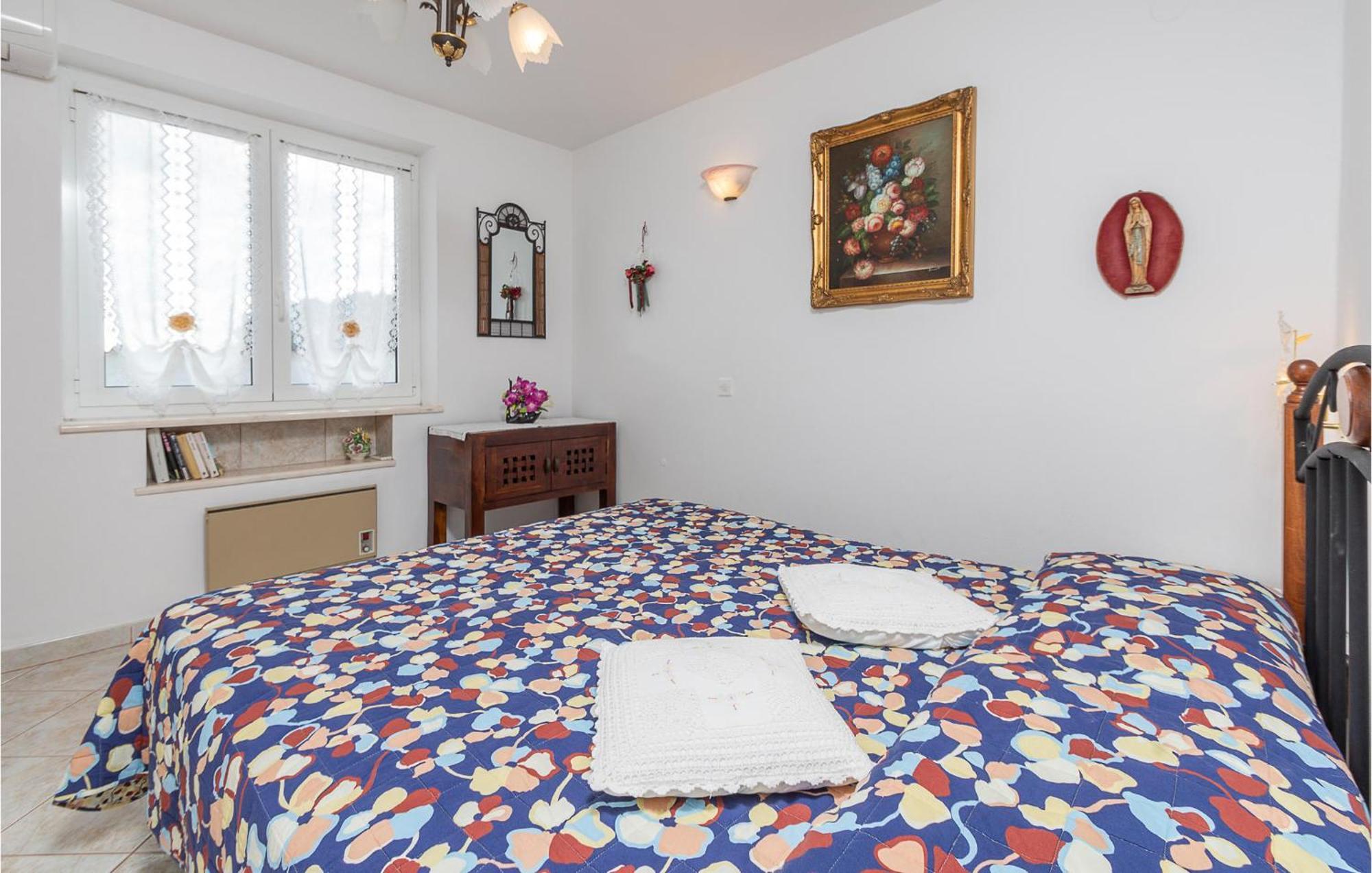 Stunning Apartment In Barbariga With Wifi Bagian luar foto